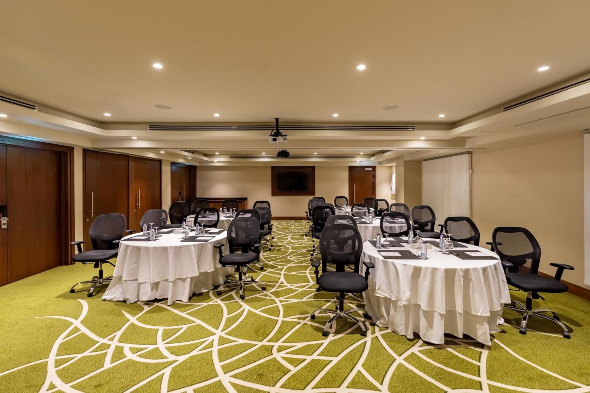 Courtyard By Marriott Riyadh Olaya Exteriér fotografie