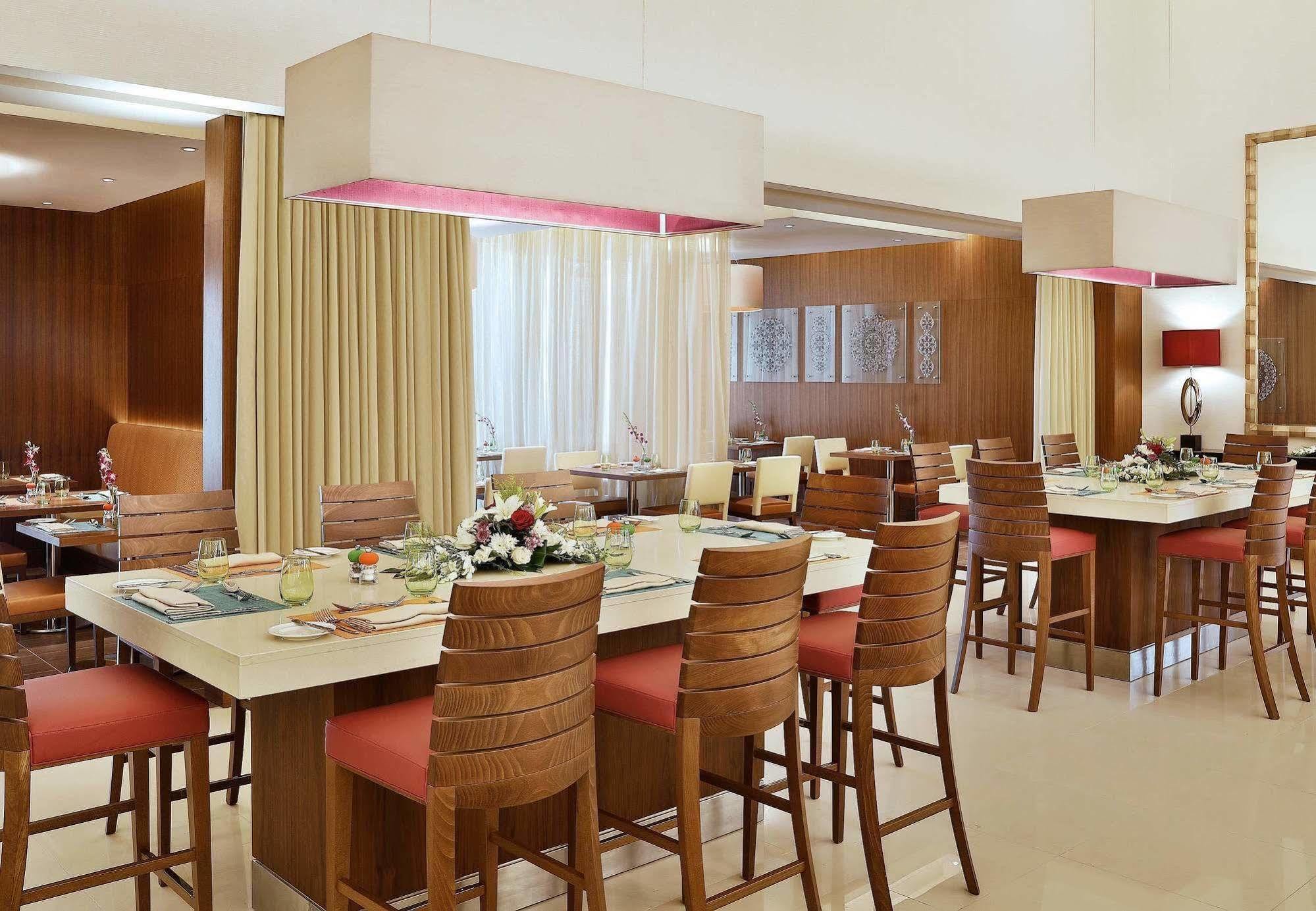 Courtyard By Marriott Riyadh Olaya Exteriér fotografie
